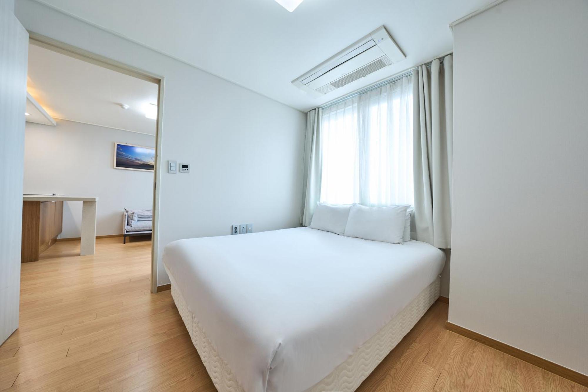 Pampas Hotel Jeju Exterior foto